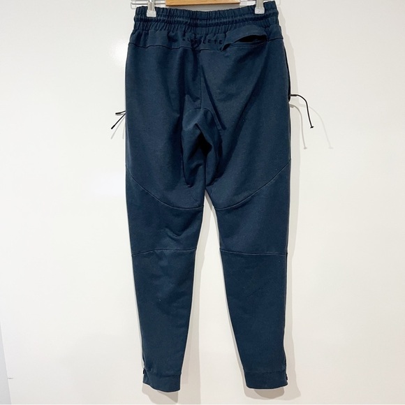 Alphalete Zip Jogger in Navy - Picture 3 of 12